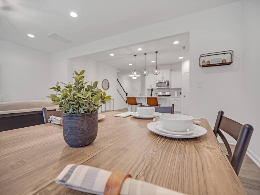 Gorgeous New Townhome/Charlotte! Екстер'єр фото