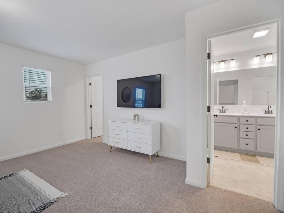 Gorgeous New Townhome/Charlotte! Екстер'єр фото
