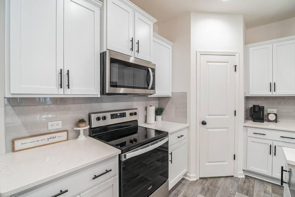 Gorgeous New Townhome/Charlotte! Екстер'єр фото
