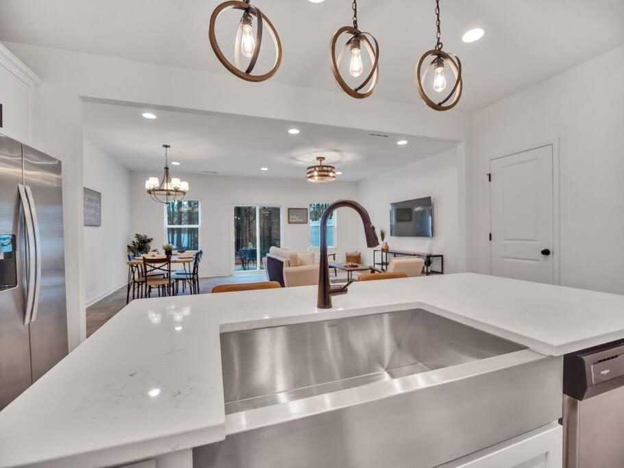 Gorgeous New Townhome/Charlotte! Екстер'єр фото